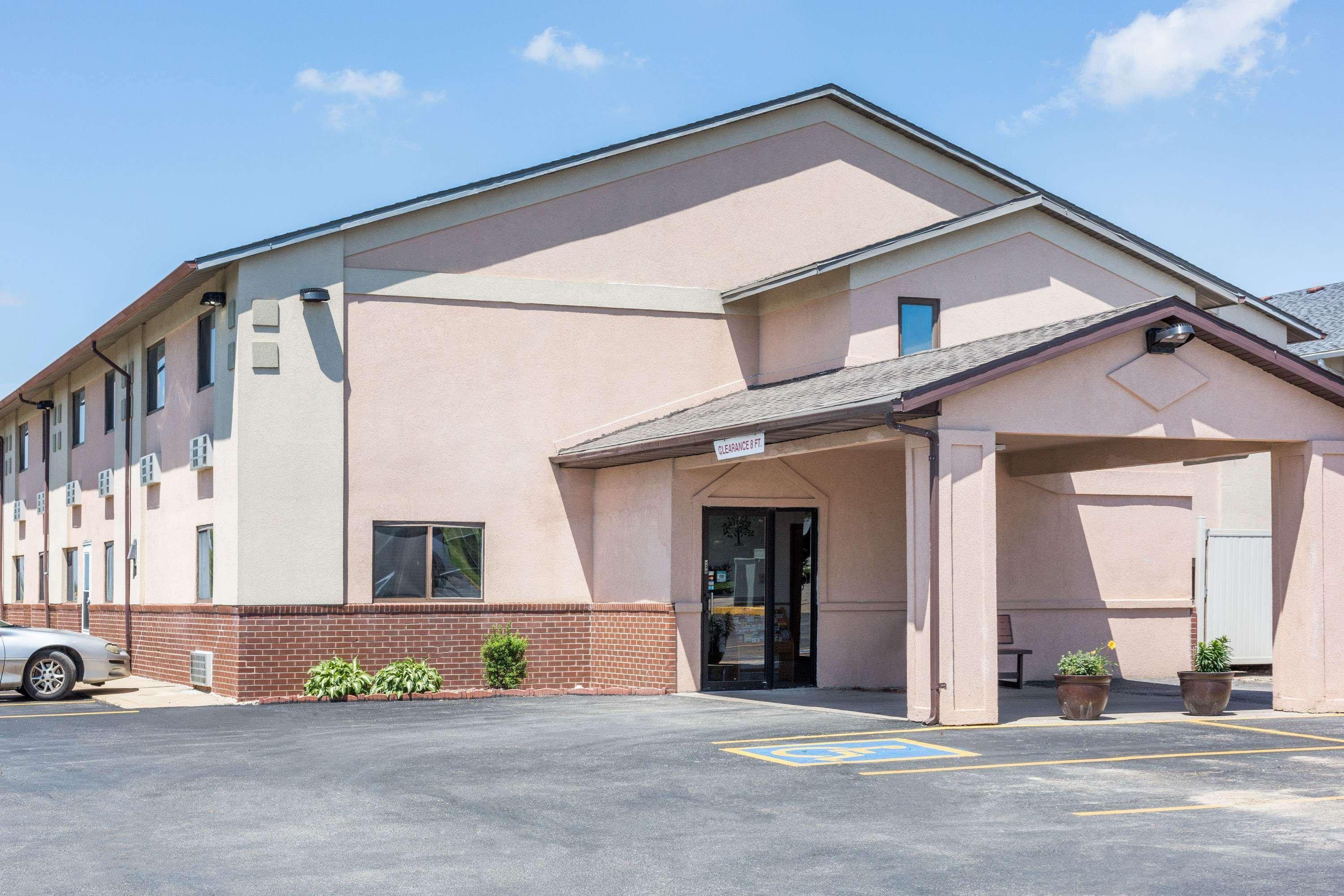 Motel Super 8 by Wyndham Osceola IA Zewnętrze zdjęcie